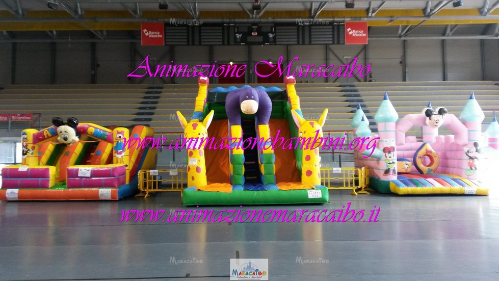 Noleggio gonfiabili per bambini affitto giochi gonfiabili Noleggio gonfiabili per bambini affitto giochi gonfiabili
